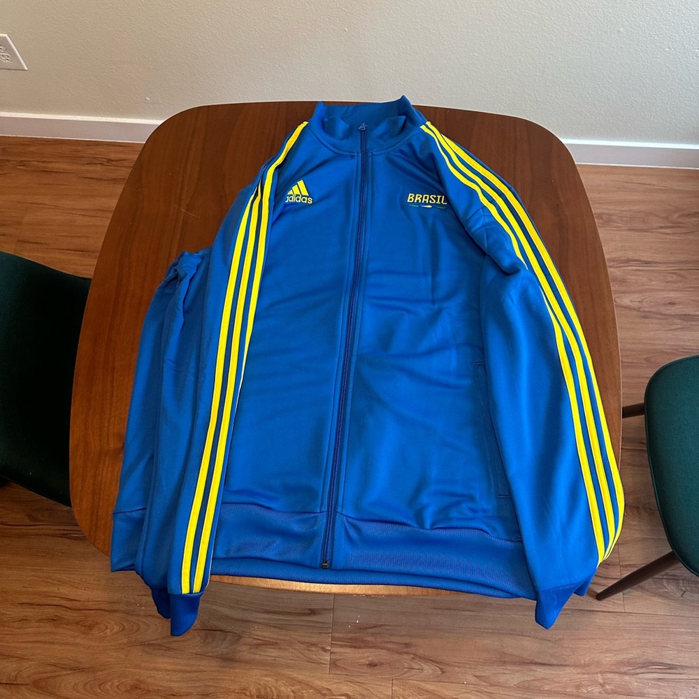 Official Brazil FIFA 2022 World Cup Track Jacket - never worn and tags still on
